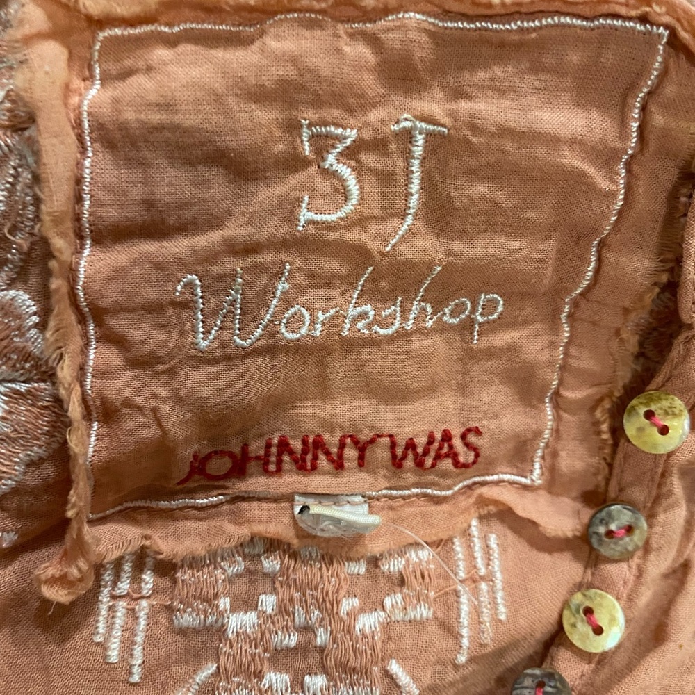 JOHNNY WAS 3J Workshop Peach Embroidered Blouse, Size Small - Picture 8 of 8